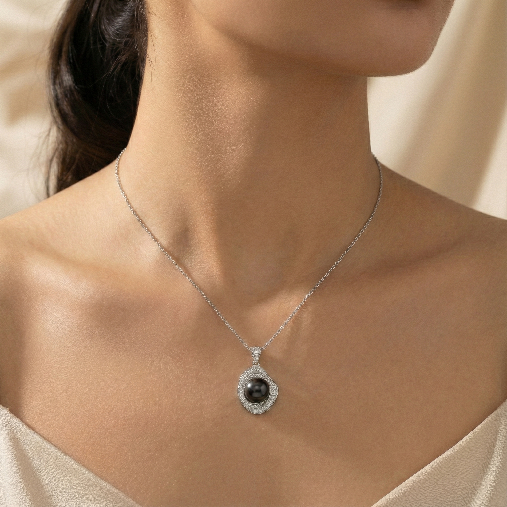 Tahitian Black Pearl Circle Necklace