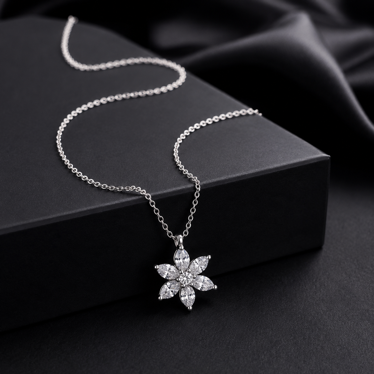 Sparking Daisy Necklace for women