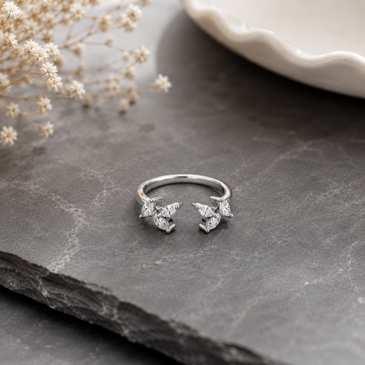 TRYNDI Love Clover Ring