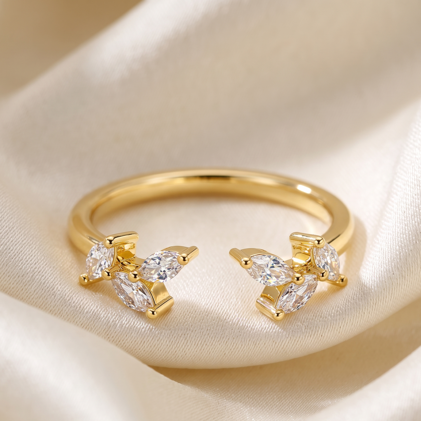 TRYNDI Love Clover Ring